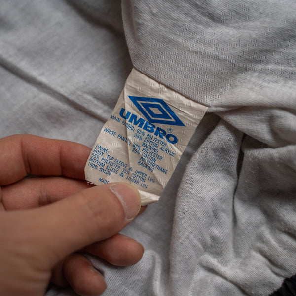 1990s UMBRO black × red sport jacket -good pattern-