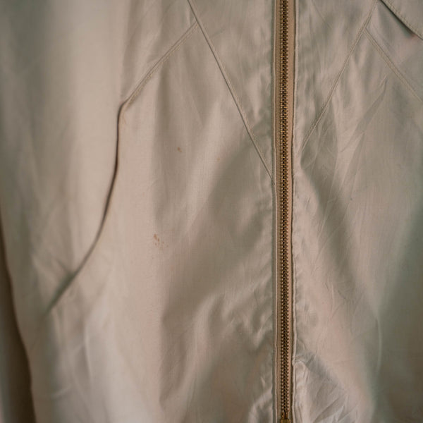 1970-80s light beige swing top with chin strap