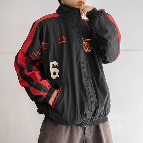 1990s UMBRO black × red sport jacket -good pattern-