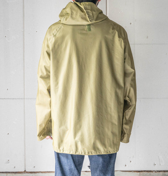 around 1980s khaki color GORE-TEX mountain parka