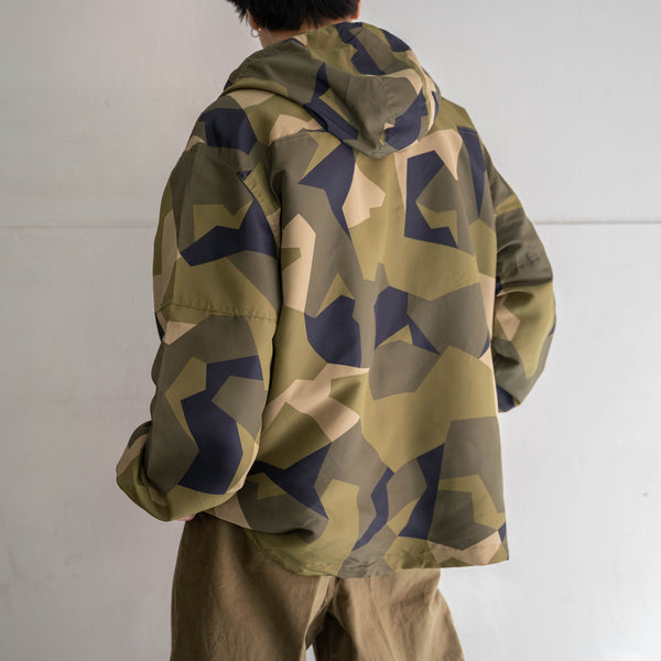 2000s Europe anorak smock -swedish military sampling-