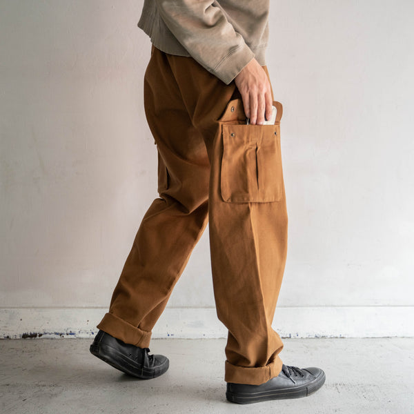 2000s Italy brown cotton 100 cargo pants 'dead stock'