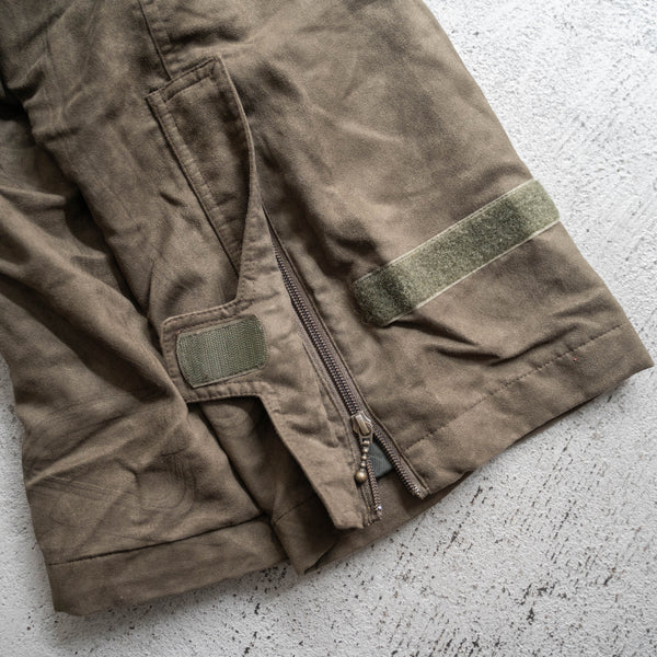 2000s modern cargo pants -goretex-
