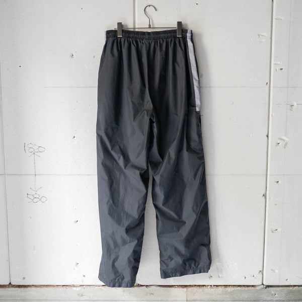 1990s 'Reebok' black color design nylon pants