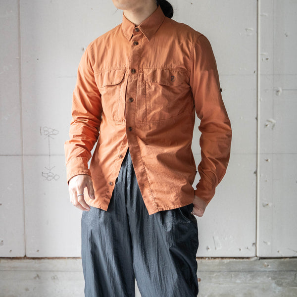 around 1980s 'FJALL RAVEN' terracotta color nylon shirt