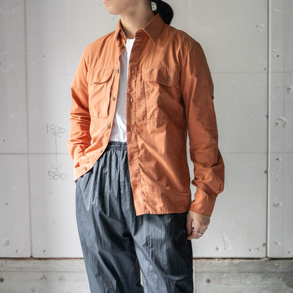 around 1980s 'FJALL RAVEN' terracotta color nylon shirt