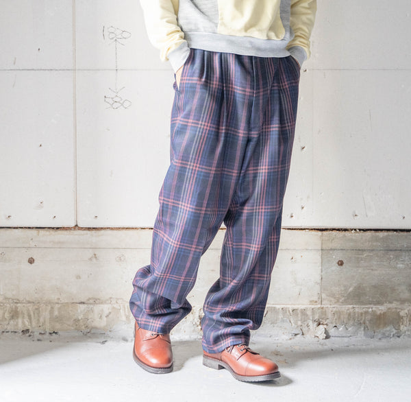 around 1980s Japan vintage navy based poly × wool checked pattern slacks