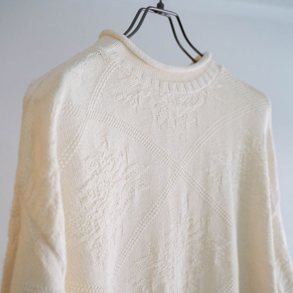 around 1990s white color roll neck cotton knit -lace pattern-