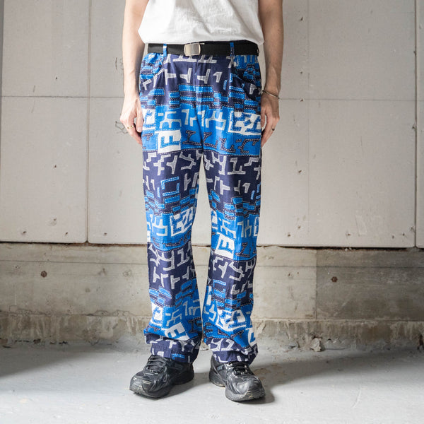 around 2000s blue based batik pattern easy pants