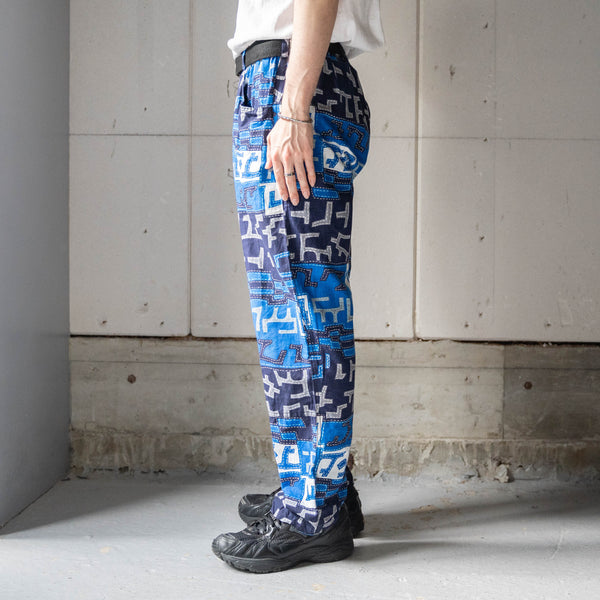 around 2000s blue based batik pattern easy pants