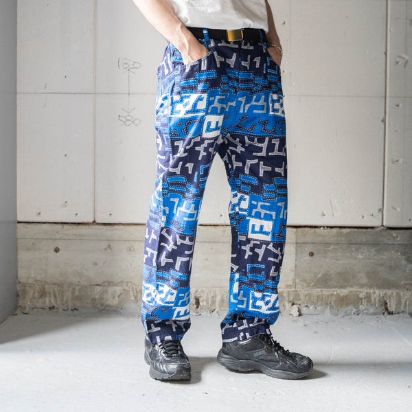 around 2000s blue based batik pattern easy pants