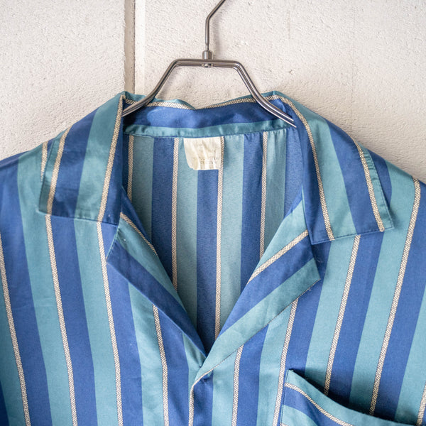 around 1990s Europe blue based stripe pajama shirt