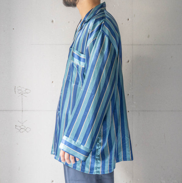 around 1990s Europe blue based stripe pajama shirt