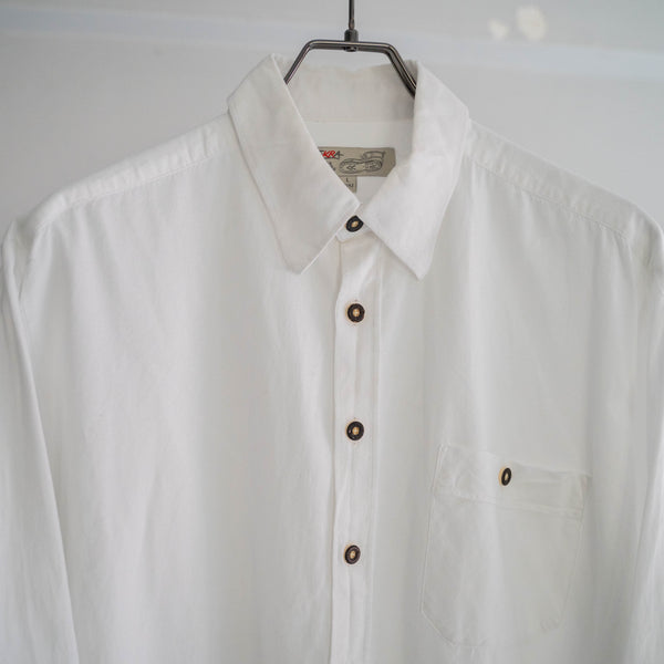 around 1990s white color tyrolean shirt 'with pocket'