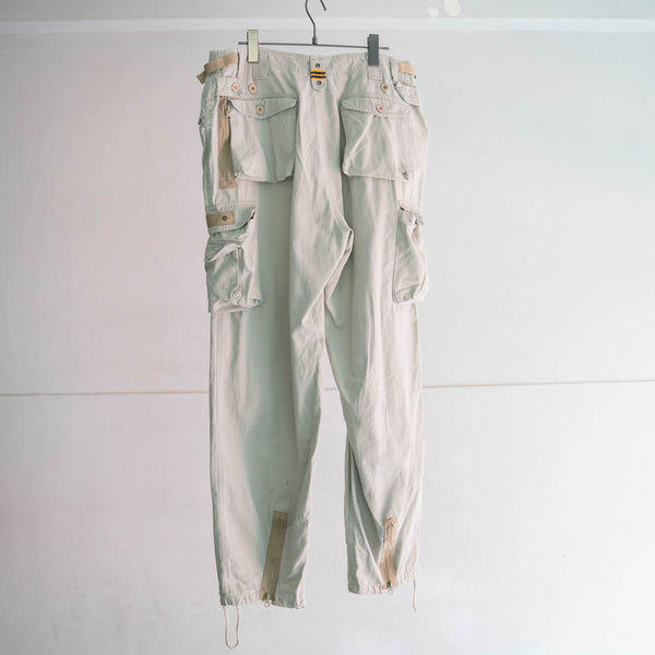 2000s ivory over-gimmick cargo pants