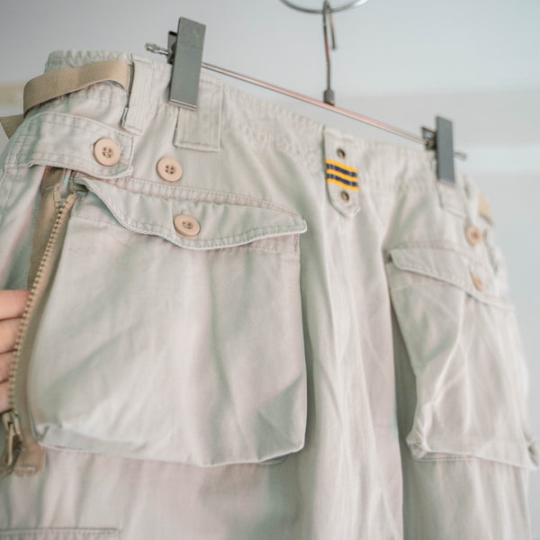 2000s ivory over-gimmick cargo pants