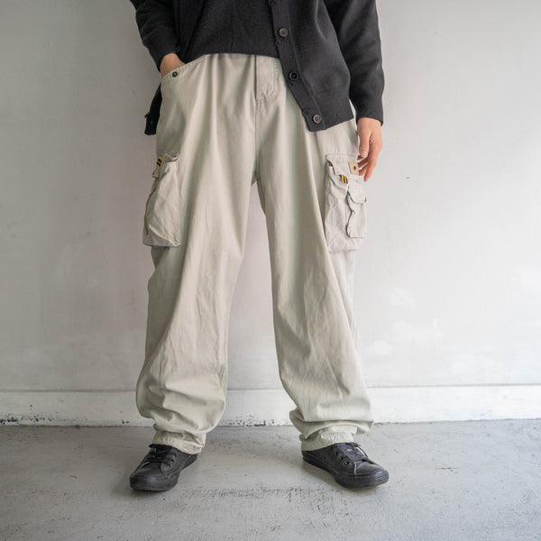 2000s ivory over-gimmick cargo pants