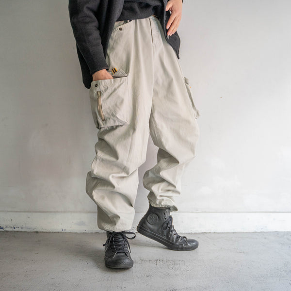 2000s ivory over-gimmick cargo pants
