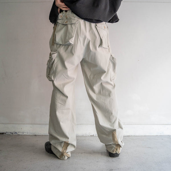 2000s ivory over-gimmick cargo pants