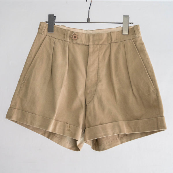 1930-40s French military? two tuck chino shorts