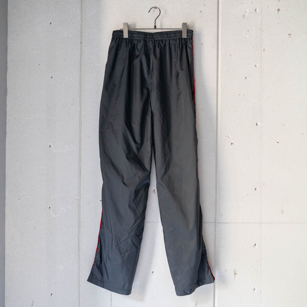 2000s 'UMBRO' side line black color track pants
