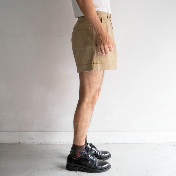 1930-40s French military? two tuck chino shorts