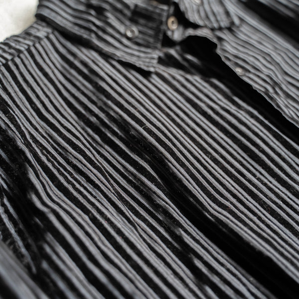 2000s cotton 100 velour black stripe shirt