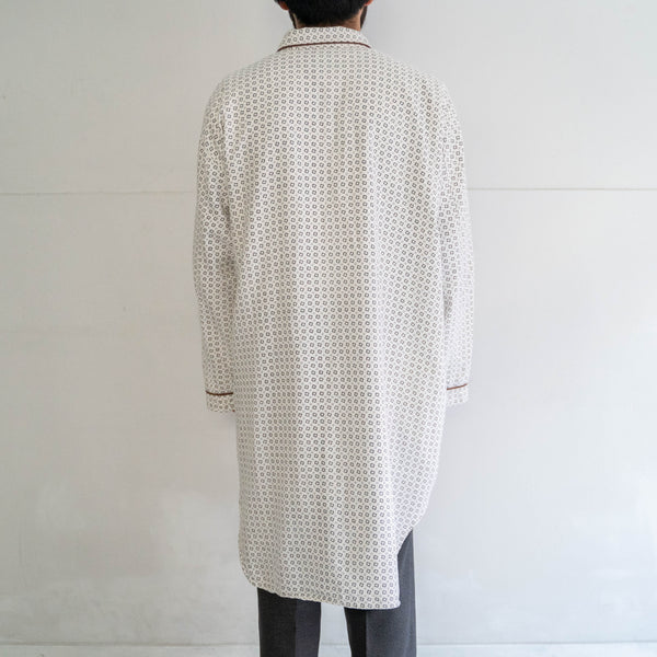 1970-80s Europe white color all over pattern grangpa shirt -pajama like-