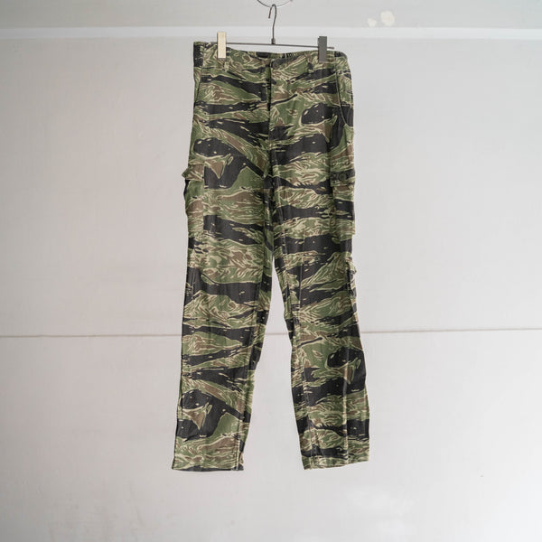 1980-90s tiger stripe camo cargo pants