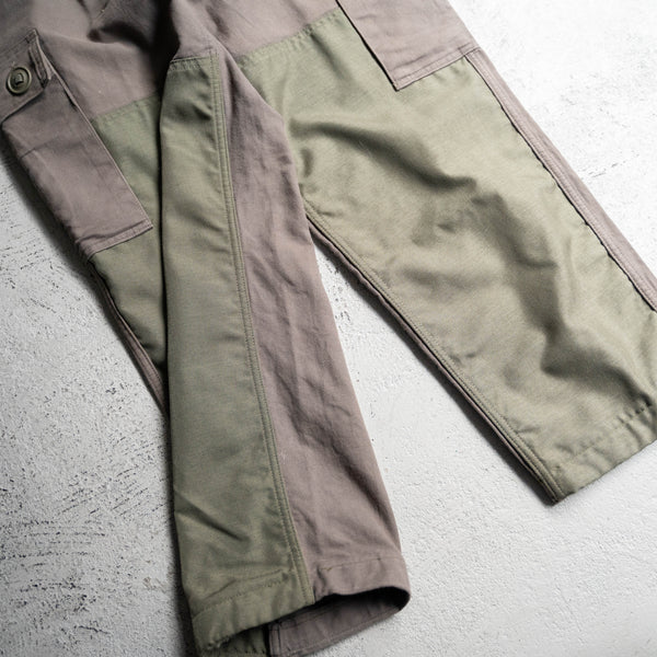 2000s Germany cargo pants -good accent-