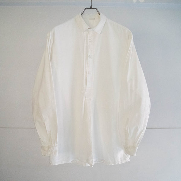 around 1980s Germany white cotton smock  -with chin strap-
