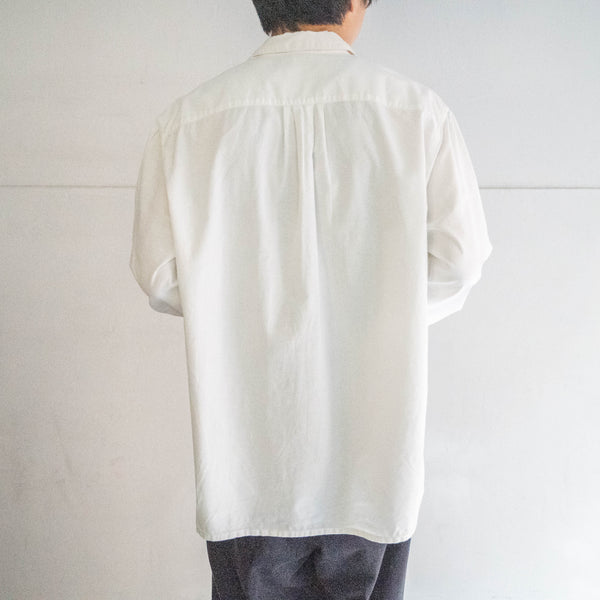 around 1980s Germany white cotton smock  -with chin strap-