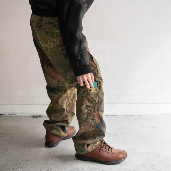 1990s German military camouflage cargo pants -strange type-