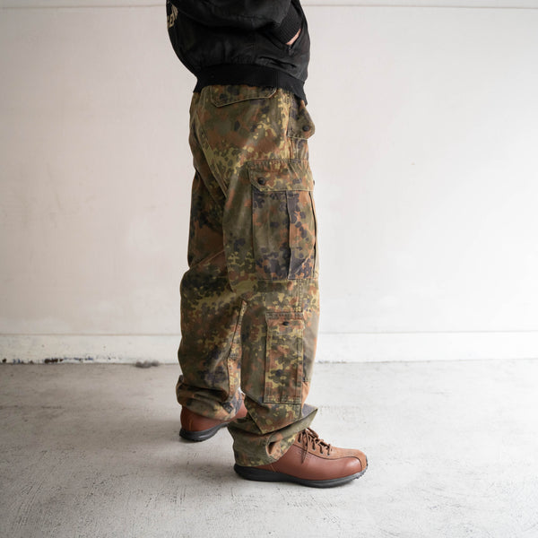 1990s German military camouflage cargo pants -strange type-