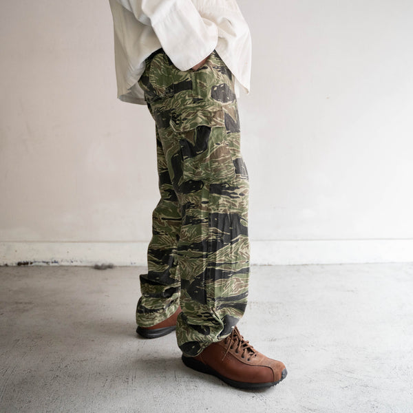 1980-90s tiger stripe camo cargo pants