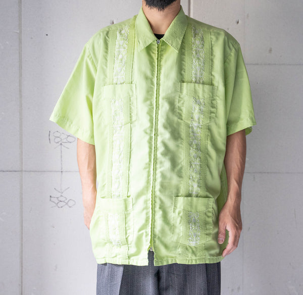 1980-90s light green cuba shirt -zip up type- 'guayabera'