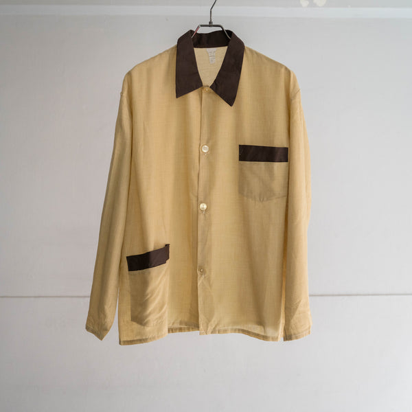 1980-90s Europe light brown based pajama shirt