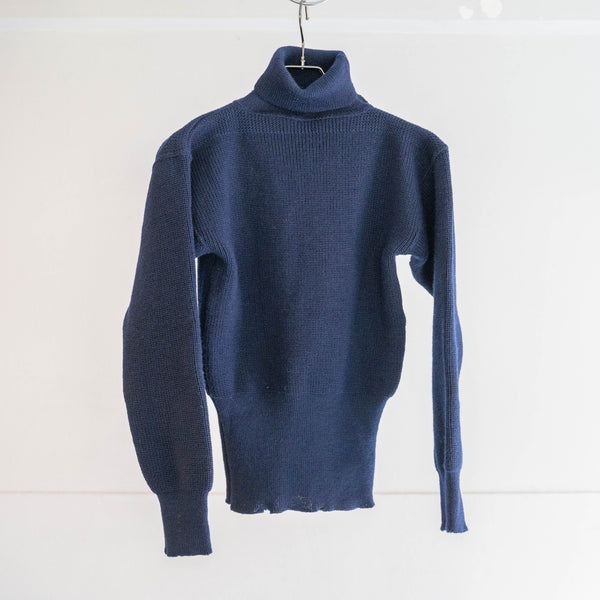 1980s Italian carabinieri navy color turtle neck wool sweater