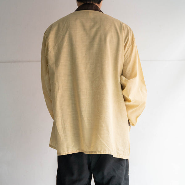 1980-90s Europe light brown based pajama shirt