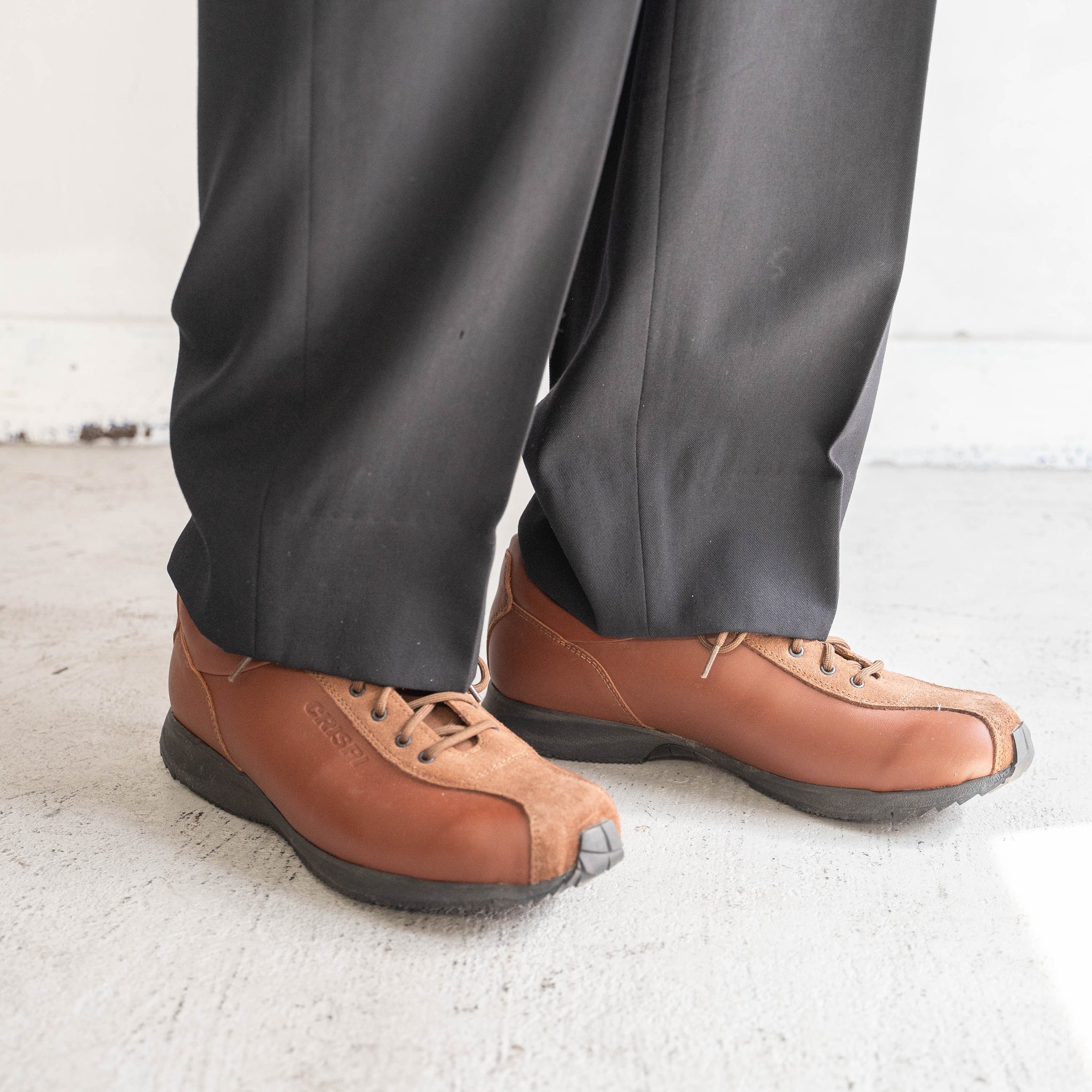 2000s Italy "CRISPI" leather sneaker 'dead stock' -light brown-