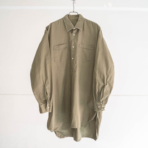 1970-80s olive green color military? two pocket grandpa shirt