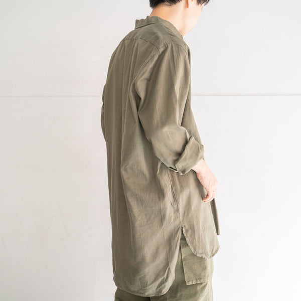 1970-80s olive green color military? two pocket grandpa shirt