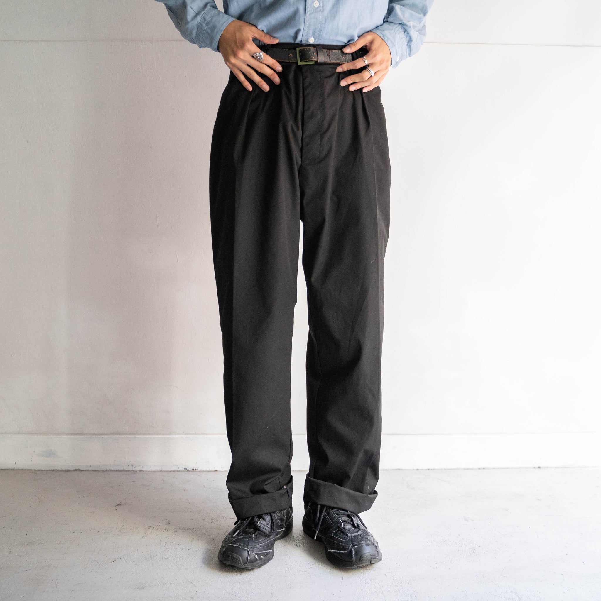 2000s Romanian military black color chino slacks