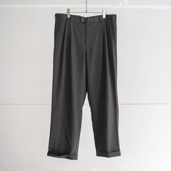 1990-00s Perry Ellis black color poly 100 two tuck slacks