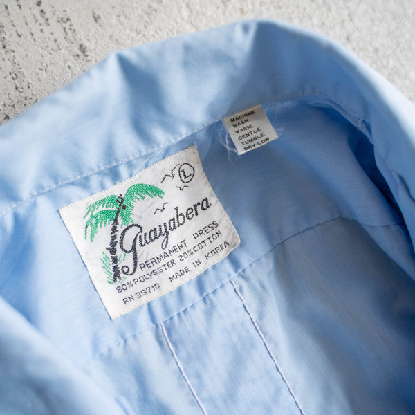 1970-80s light blue cuba shirt -strange pattern-