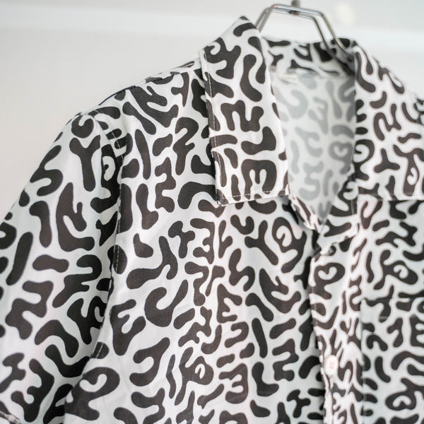 2000s Korean military white × black camo pattern s/s shirt