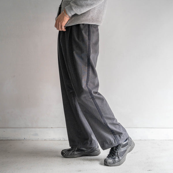 around2000s Dutch military dark gray color side line slacks "dead stock"