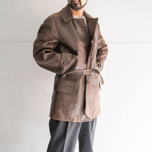 around 1970s France brown color leather coat -with belt- 'good damage'