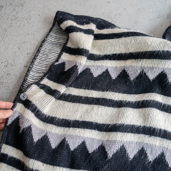 1970-80s white × black native pattern knit poncho