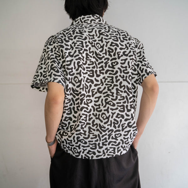 2000s Korean military white × black camo pattern s/s shirt